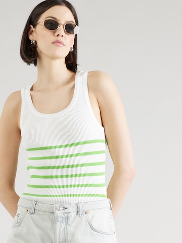 ONLY Knitted Top 'LILL' in White: front