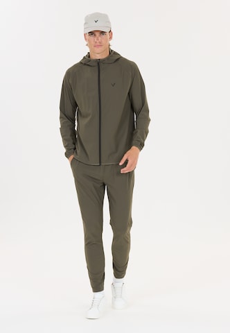 Virtus Tapered Hose 'Alonso V2' in Grün