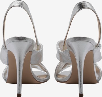 faina Sandals in Silver