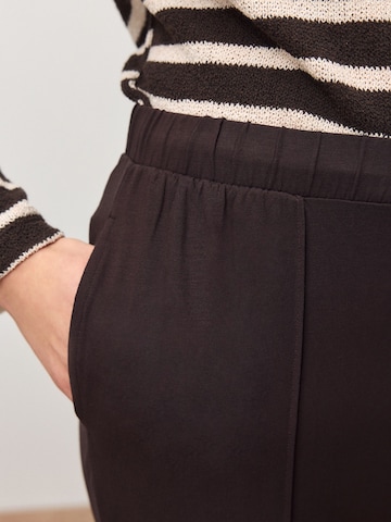 Next Конический (Tapered) Штаны в Коричневый