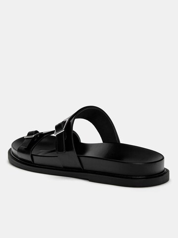 Pull&Bear Šľapky - Čierna