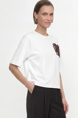 Tricou de la Rich & Royal pe alb: față