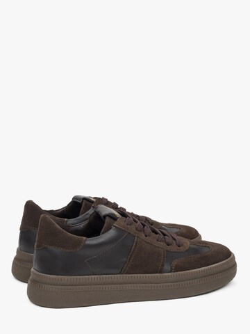 Estro Låg sneaker '09-32998' i brun