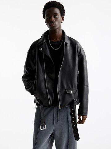 Pull&Bear Between-Season Jacket in Black: front