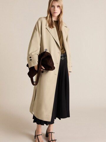 MANGO Between-seasons coat 'Angela' in Green: front
