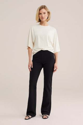 juoda WE Fashion Kliošinis Kelnės