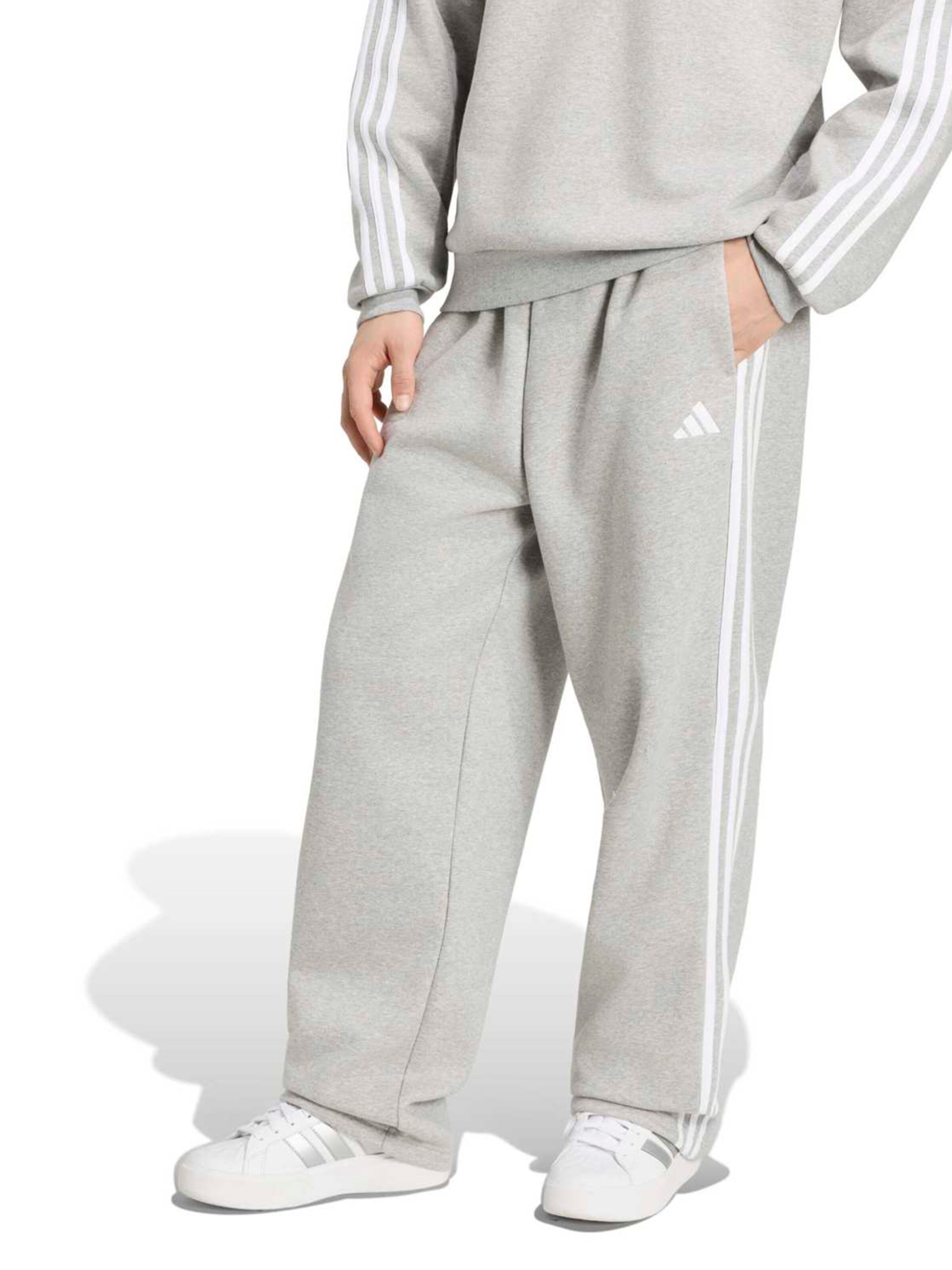 Loosefit Pantaloni sportivi di ADIDAS SPORTSWEAR in grigio: frontale