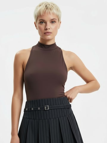 Shirtbody 'Tia' studioselect en marron : devant