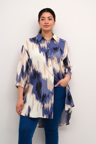 KAFFE CURVE Blouse 'Sonna' in Blauw: voorkant