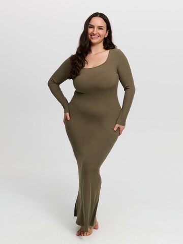 cfab (formerly creamy fabrics) Kleid 'Ribbed Long Sleeve Maxikleid'‌ in Grün