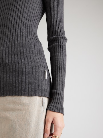 ARMEDANGELSPulover 'ALAANI' - siva boja