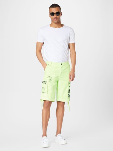 CAMP DAVID Regular Shorts in Grün