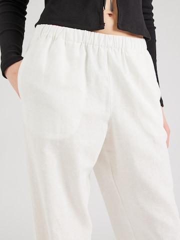 Regular Pantalon Monki en blanc