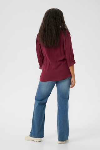 KAFFE CURVE - Blusa 'Kiv' en rojo