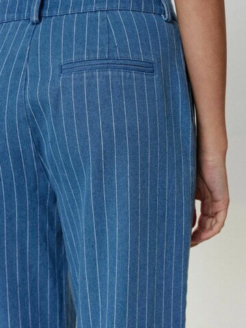 NÜMPH Regular Pants 'NUENITTA' in Blue