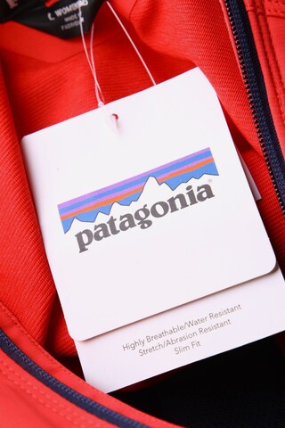PATAGONIA Jacket & Coat in L in Red