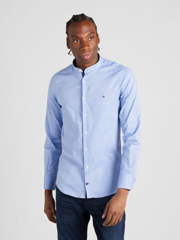 Coupe slim Chemise TOMMY HILFIGER en bleu : devant