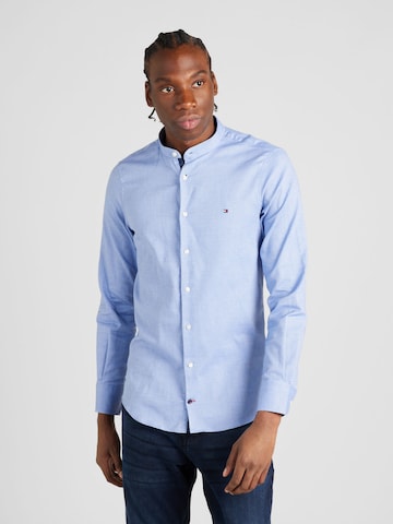 Coupe slim Chemise TOMMY HILFIGER en bleu : devant