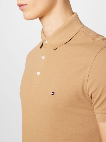 TOMMY HILFIGER Poloshirt in Beige