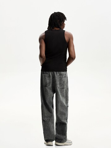 BershkaTapered Traperice - crna boja