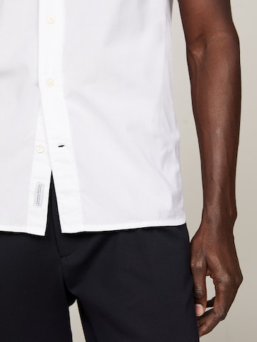 Coupe regular Chemise TOMMY HILFIGER en blanc