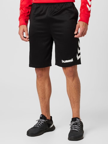 Hummel Regular Workout Pants in Black: front