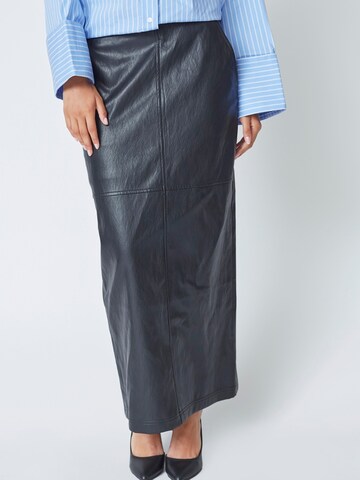 Jupe 'Gitt' co'couture en noir : devant