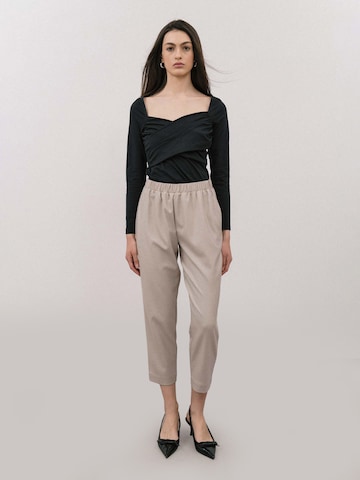 4TAILORS Tapered Broek in Beige