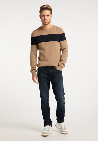 MO Sweater in Beige