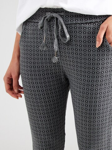 ZABAIONE - Slimfit Pantalón 'Mi44ri' en gris