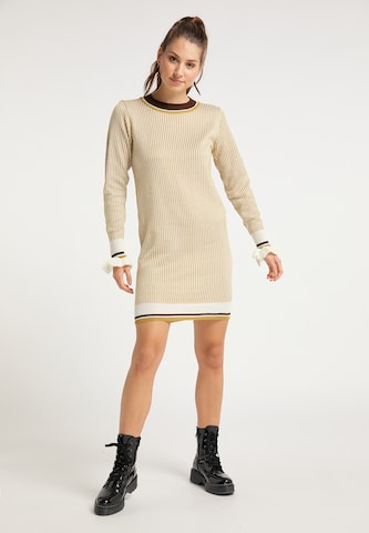 MYMO Knitted dress in Yellow