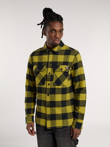DICKIES Regular fit Srajca 'Sacramento' | zelena barva: sprednja stran