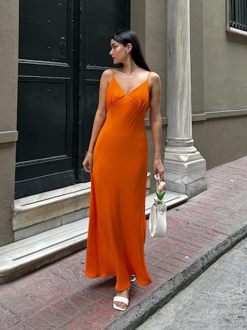 For You Moda Jurk in Oranje