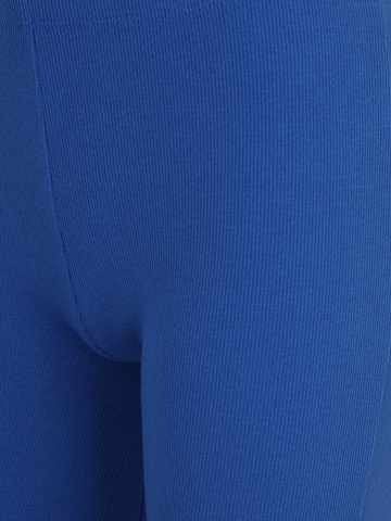 ABOUT YOU REBIRTH STUDIOS - regular Leggings en azul