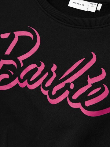 NAME IT - Sudadera 'DALMA BARBIE' en negro