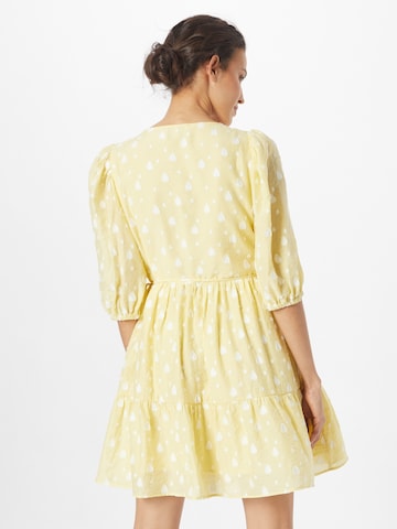 Robe JUST FEMALE en jaune