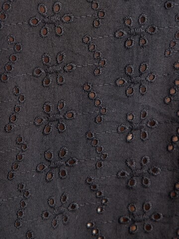 Tricou 'Lilith' de la ABOUT YOU pe negru