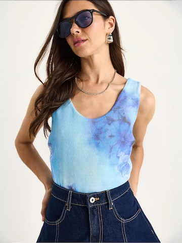 Bianco Lucci Top in Blauw