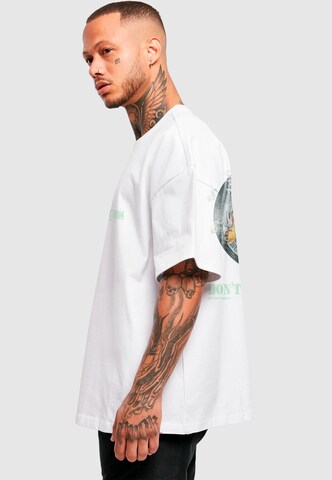 2Y Studios T-Shirt 'Don't Trust' in Weiß