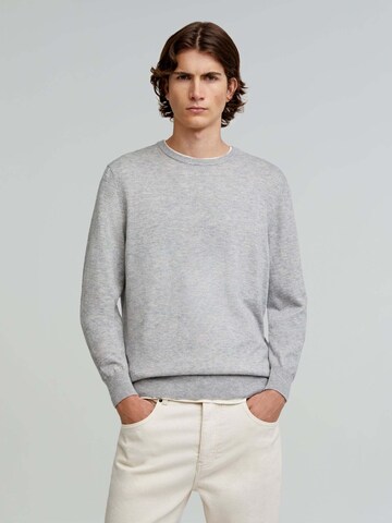 Scalpers Pullover in Grau: Vorderseite