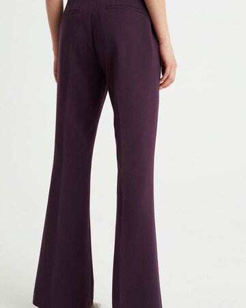 WE Fashion Flared Pantalon in Lila