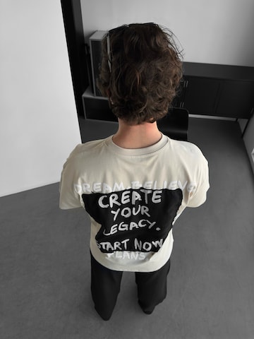 Kleidermafia Shirt 'Legacy' in Beige