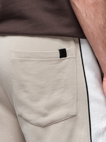 Ombre Regular Sporthose‌‌‌‌‌‌‌‌ in Beige