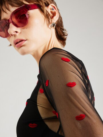 Tricou 'LIPS JUDITH' de la Noisy may pe negru