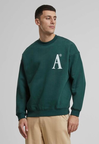 Another Cotton Lab Sweatshirt 'Tennis Society' in Grün: Vorderseite