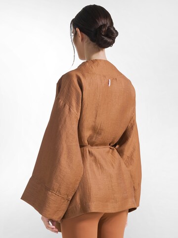 Kimono di DEHA in marrone