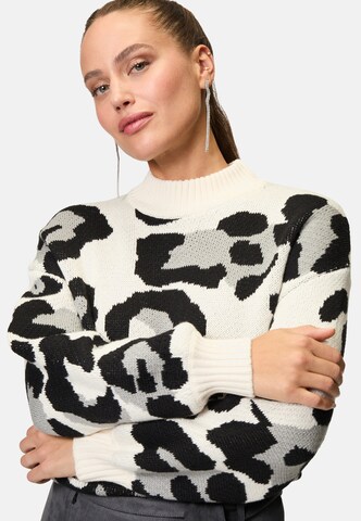 Pullover di zero in beige