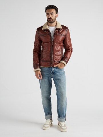 JCC Tussenjas in Bruin