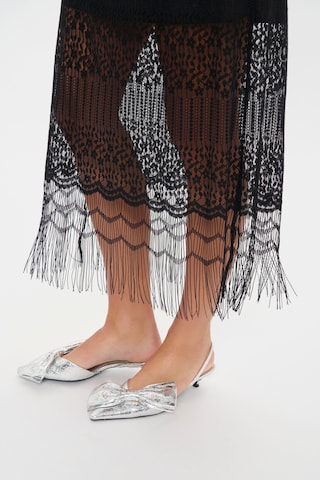 SAINT TROPEZ Skirt in Black