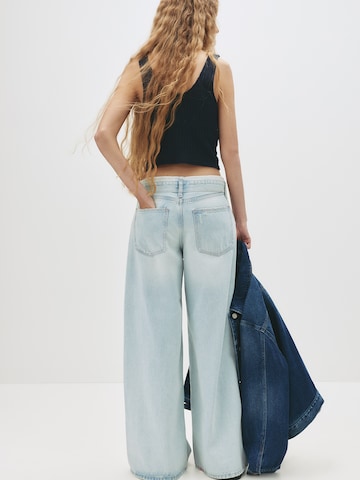 Pull&Bear Baggy Jeans in Blue